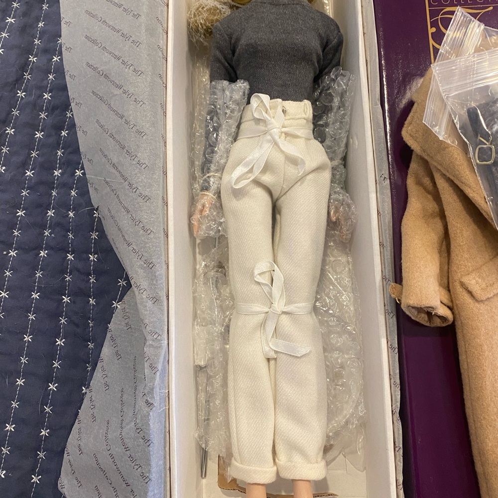 Tyler Wentworth Collection Robert Tonner Blonde Casual Luxury 20870 With Box - Picture 5 of 7